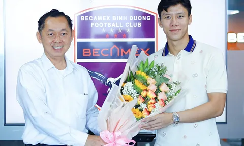 Quế Ngọc Hải chính thức ra mắt CLB Bình Dương