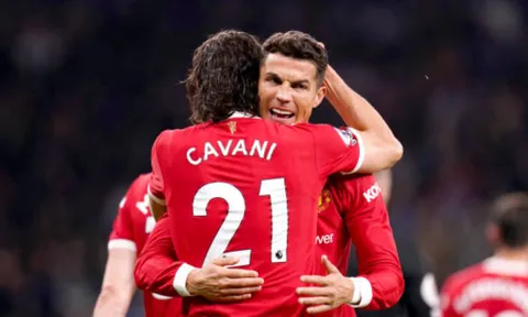 Man Utd đón cú sốc lớn nơi hàng tiền đạo