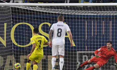 Thibaut Courtois chỉ trích trọng tài