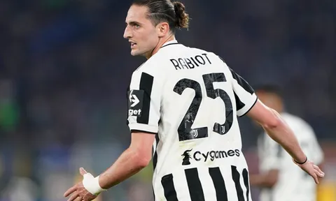 Sau Man Utd, người đại diện của Rabiot lại làm khó Juve