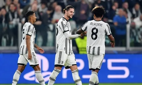 Juventus chỉ còn 3 tiền vệ để đấu với Inter Milan