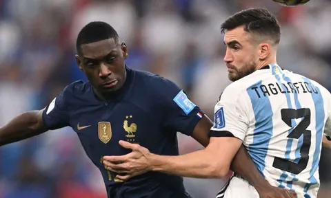 'Cậu ấy chạy cả ngày, kết hợp tốt với Mbappe. Dàn sao M.U sẽ rất thích'