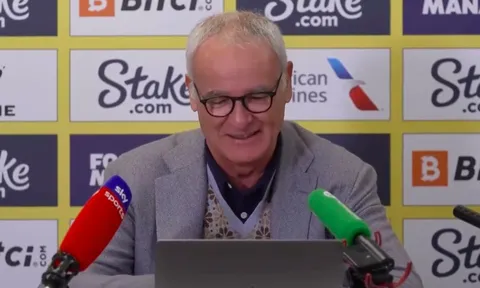 Ranieri nói thẳng về Ronaldo và vấn đề tại Man United