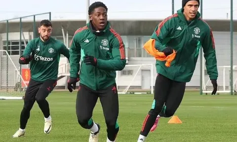 Raphael Varane tiến cử truyền nhân cho Man United