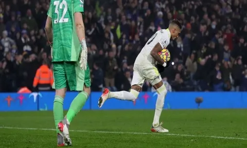 Chelsea ngáng đường Liverpool, sẵn sàng thâu tóm họng pháo Leeds