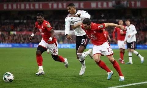 "Rashford không thể bị ngăn cản"