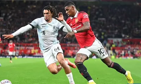Neville dự đoán điểm nóng ở đại chiến Liverpool vs Man Utd