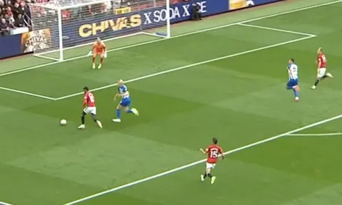 Rashford đá thế này, có khi 'Weghorst 2.0' sớm xuất hiện ở OTF