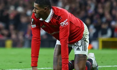 Rashford đang hay thì đứt dây đàn?