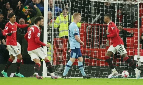Rashford đưa Man United trở lại top 4