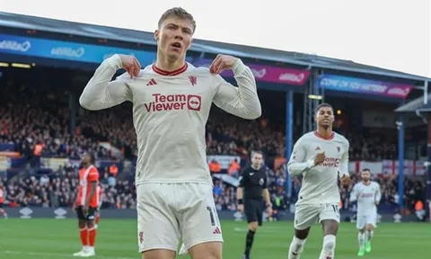 "Những trò đùa của Rasmus Hojlund đã kết thúc"