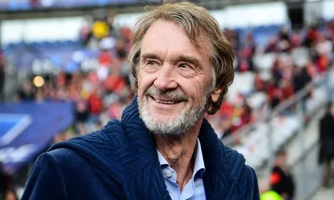 Tỷ phú người Anh chưa từ bỏ tham vọng mua lại Man Utd
