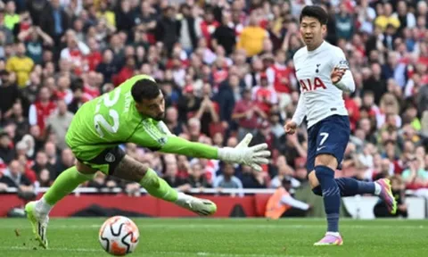 Owen ca ngợi tân binh Arsenal sau trận hòa Spurs