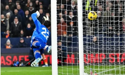 HLV Luton Town nói thẳng mắt xích bị khai thác của Arsenal