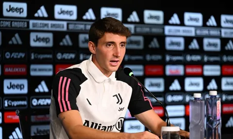 Real chuẩn bị “rút ruột” Juventus