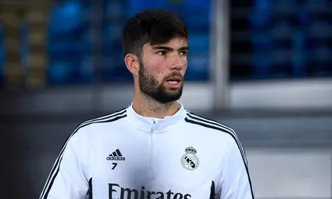 Real ký thêm 1 năm hợp đồng với con trai Zidane