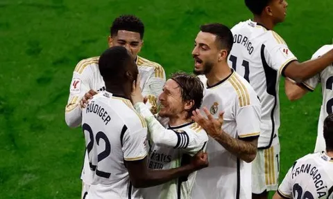 Real Madrid 2 lần 'hút chết' ở Bernabeu