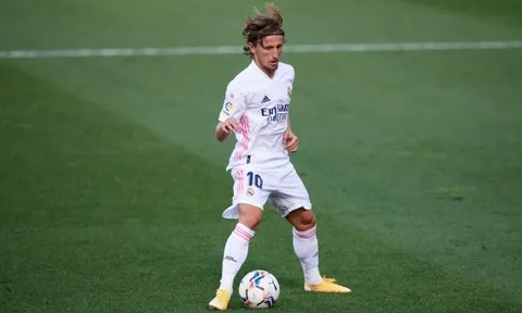 Real Madrid chỉ có một lựa chọn duy nhất về tương lai Luka Modric?