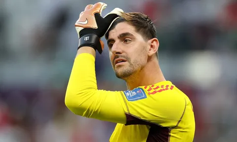 Real Madrid nhận tin dữ Courtois ở 2 trận tứ kết Cúp C1 với Chelsea