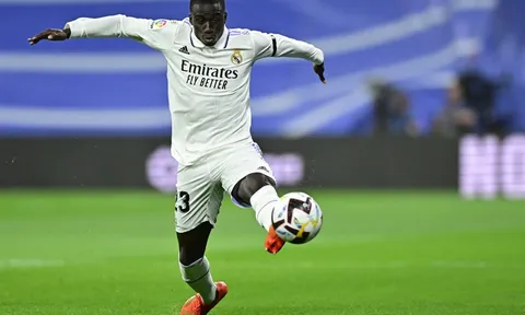 Real Madrid ra giá bán trụ cột hàng thủ