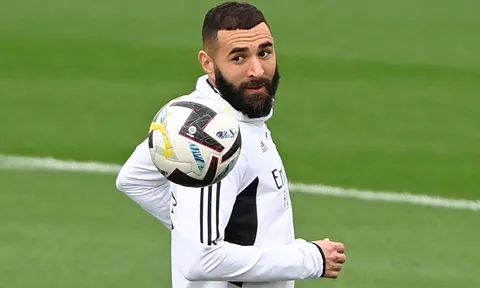 Real Madrid sa sút: Quả bóng vàng Benzema mất tích