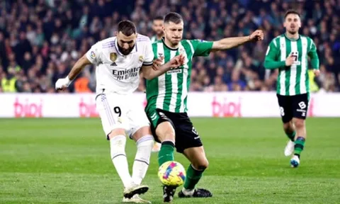 Real Madrid tự bắn vào chân mình