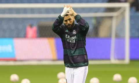 Real mang đến cú hích Karim Benzema