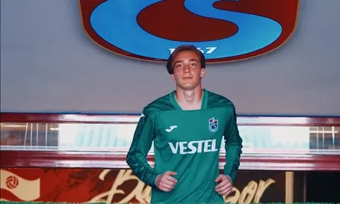 Real thay Courtois bằng ngọc quý