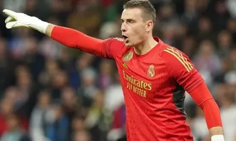 Real tìm thấy 2 kẻ đóng thế hoàn hảo cho Bellingham và Kepa