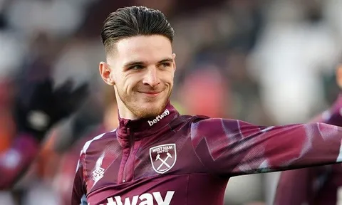 Agbonlahor: Tân binh của Arsenal giỏi hơn Alexander-Arnold