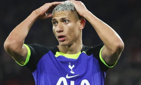 Richarlison công khai chỉ trích HLV Conte
