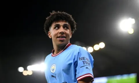 Pep Guardiola phát cuồng với "báu vật" của Man City