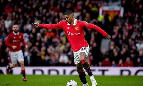 Robin van Persie hết lời tán dương Rashford