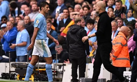 Rodri thẻ đỏ, HLV Pep Guardiola nói gì?