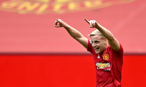 Rời Man Utd, 2 bến đỗ mới sẵn sàng dang tay đón Van de Beek