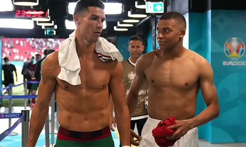 "Cristiano Ronaldo là tất cả đối với Mbappe"