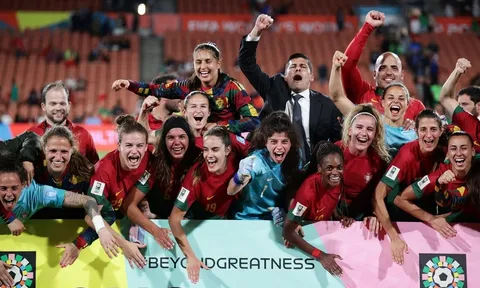 Ronaldo chúc mừng đối thủ của tuyển nữ Việt Nam ở World Cup 2023