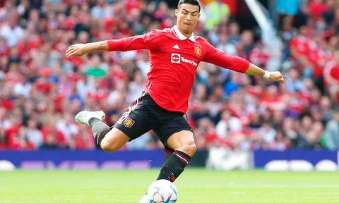 Chê bai Rangnick, Ronaldo kể tên 5 HLV xuất sắc