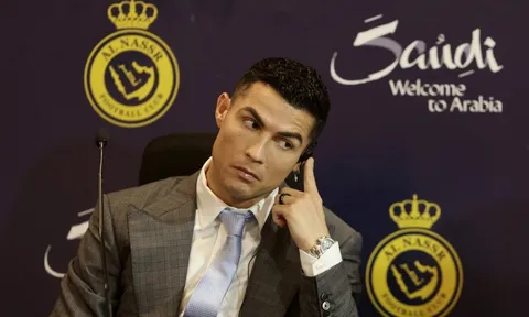 Ronaldo đừng để Al Nassr thành đoạn kết buồn sự nghiệp