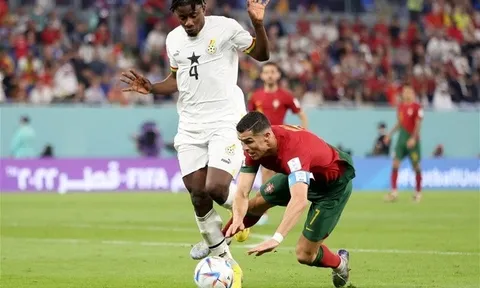 Ronaldo được gọi là thiên tài sau quả phạt đền tranh cãi