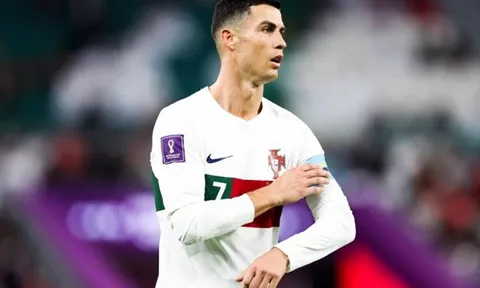 Ronaldo gật đầu thỏa thuận bom tấn, có CLB mới ngay trong tháng 1