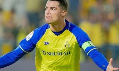 Ronaldo ghi bàn, Al Nassr thắp lại hy vọng vô địch