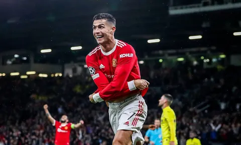 Ronaldo ghi bàn phút 95, Man Utd giành thắng lợi nghẹt thở