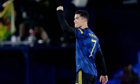 Ronaldo gửi thông điệp đến NHM Man Utd sau trận thắng Villarreal