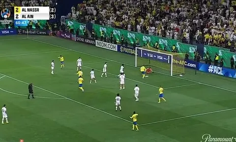 Ronaldo sút hỏng từ cự ly 3 mét