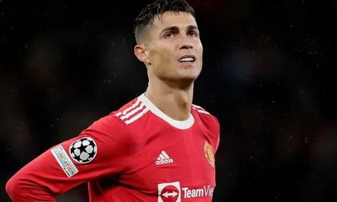 "Ronaldo không chấp nhận giỏi thứ 2, không phải thủ lĩnh MU cần"