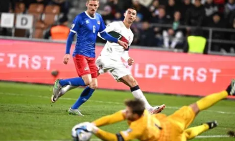 Ronaldo lướt đi như gió, Bồ Đào Nha giành thắng lợi thứ 9
