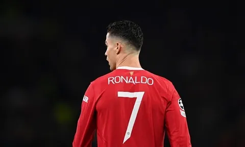 Ronaldo ra đi, ai sẽ là chủ nhân của chiếc áo số 7 tại Man United?