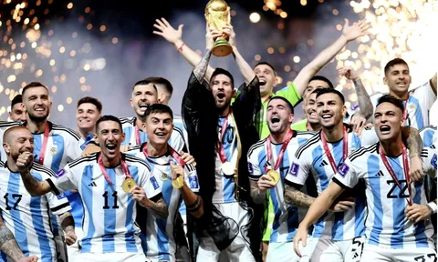 Ronaldo rời MU và những sự kiện bóng đá nổi bật nhất năm 2022
