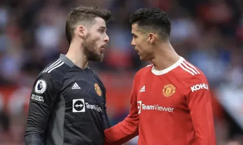 Ronaldo thất bại khi lôi kéo De Gea